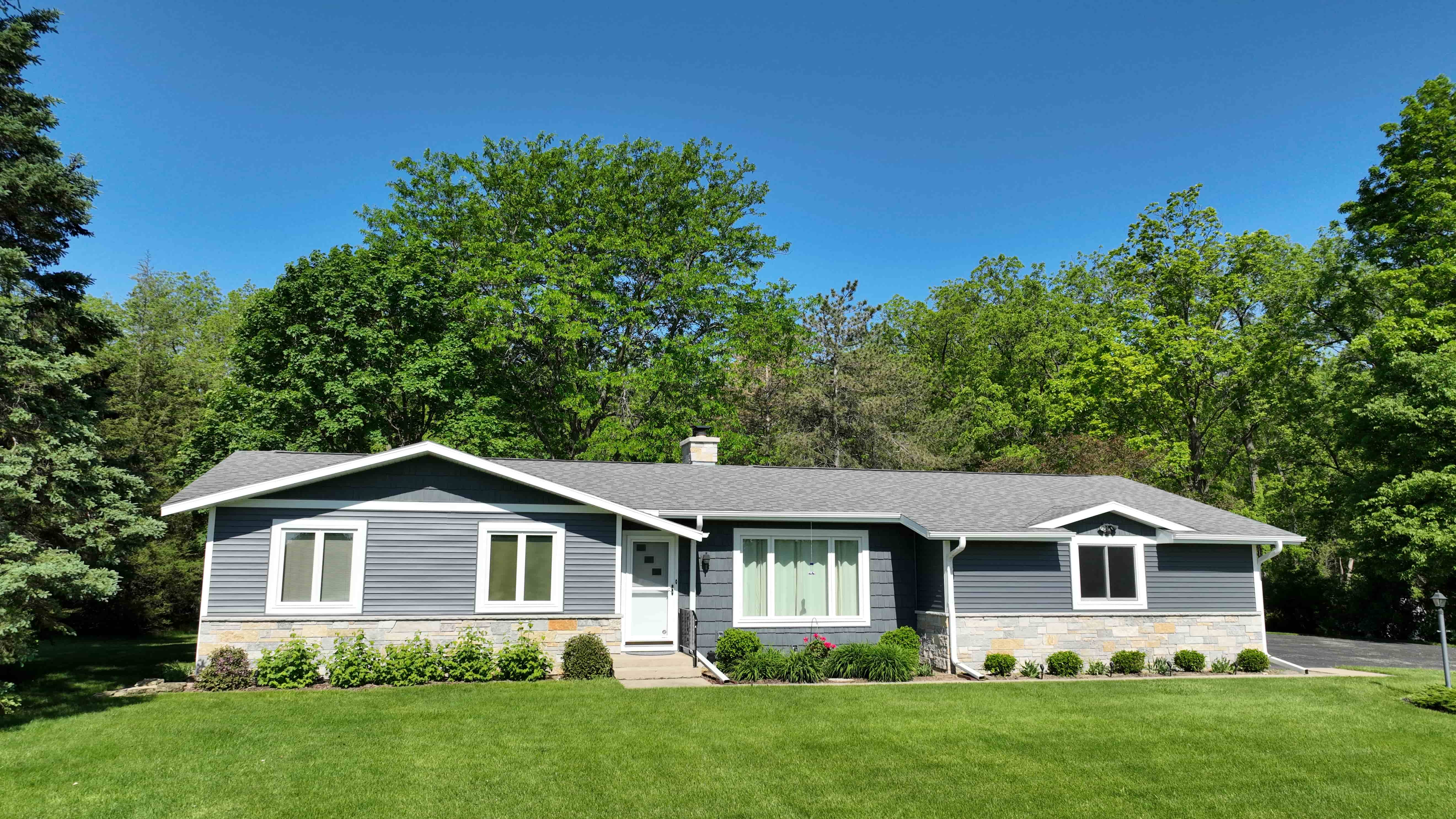 "Explore the benefits of vinyl siding: cost-effective, low maintenance, durable, and versatile in design. Enhance your home with Ridge Top Exteriors."